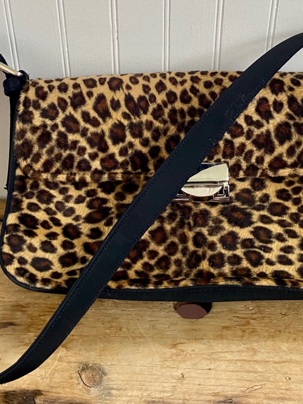 Faux Cheetah Print Shoulder Purse with Clasp and Zipper Pocket. Vintage.